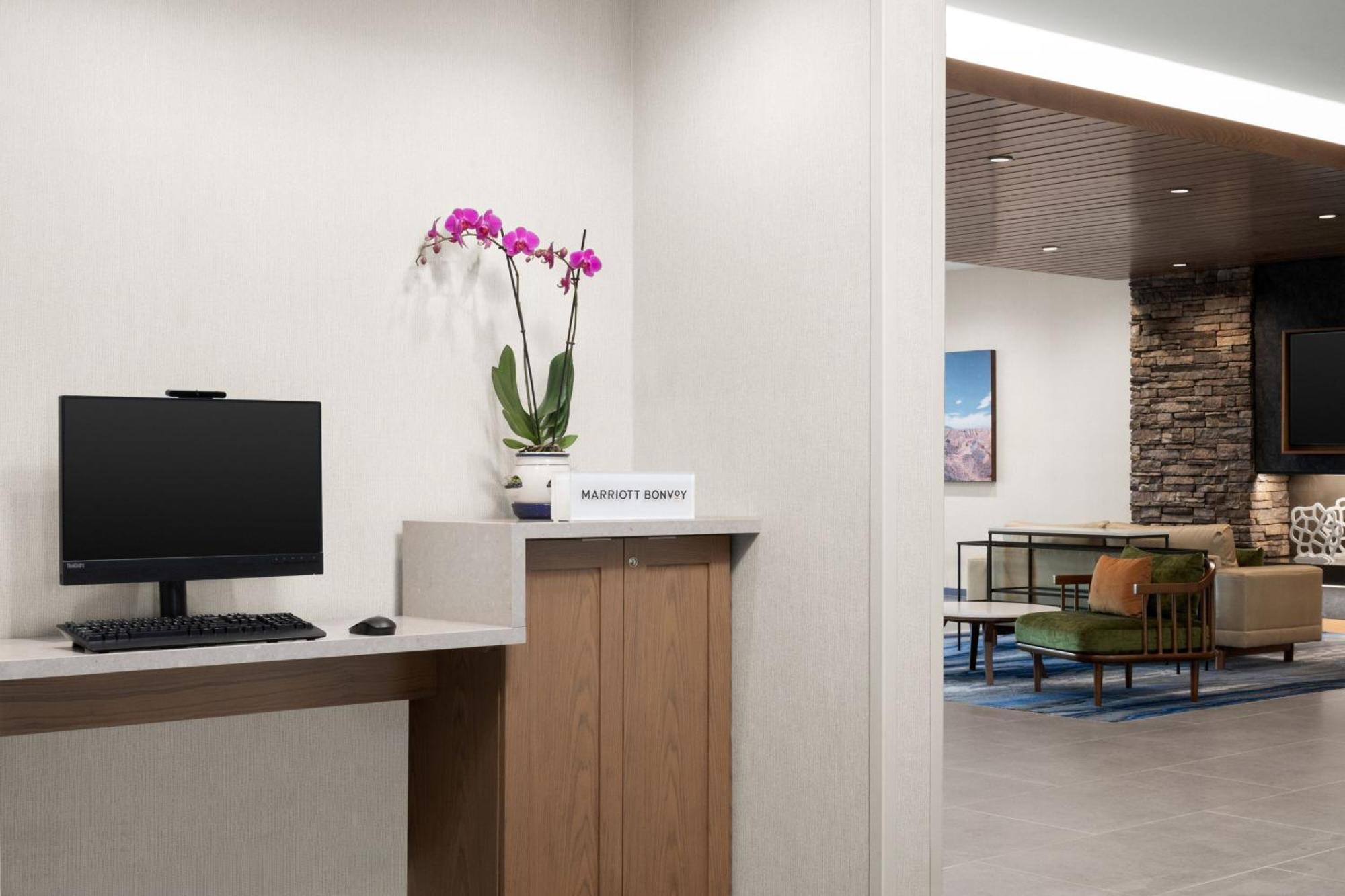 Fairfield By Marriott Inn & Suites 维克多维尔 外观 照片